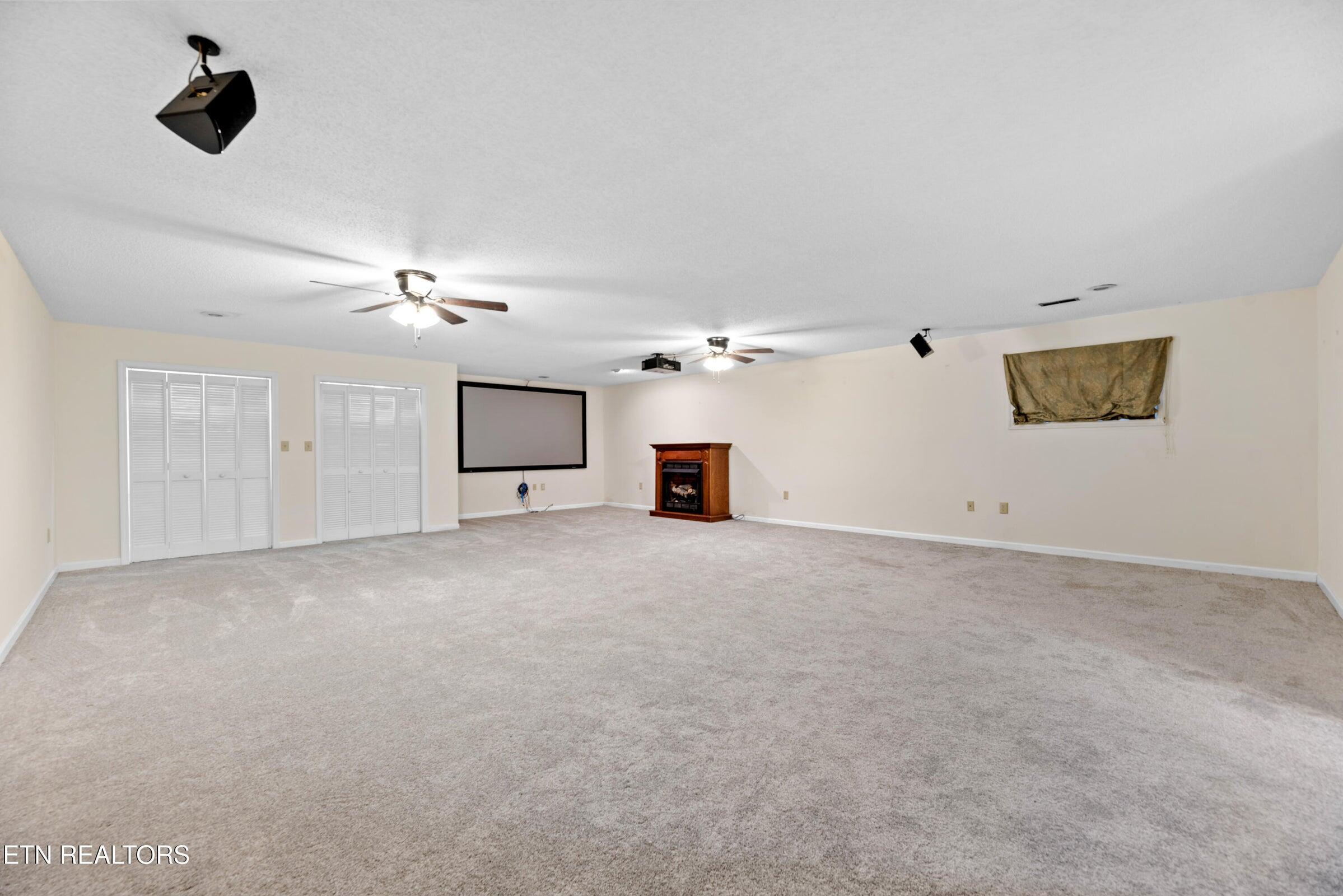 1244 River Oaks Drive