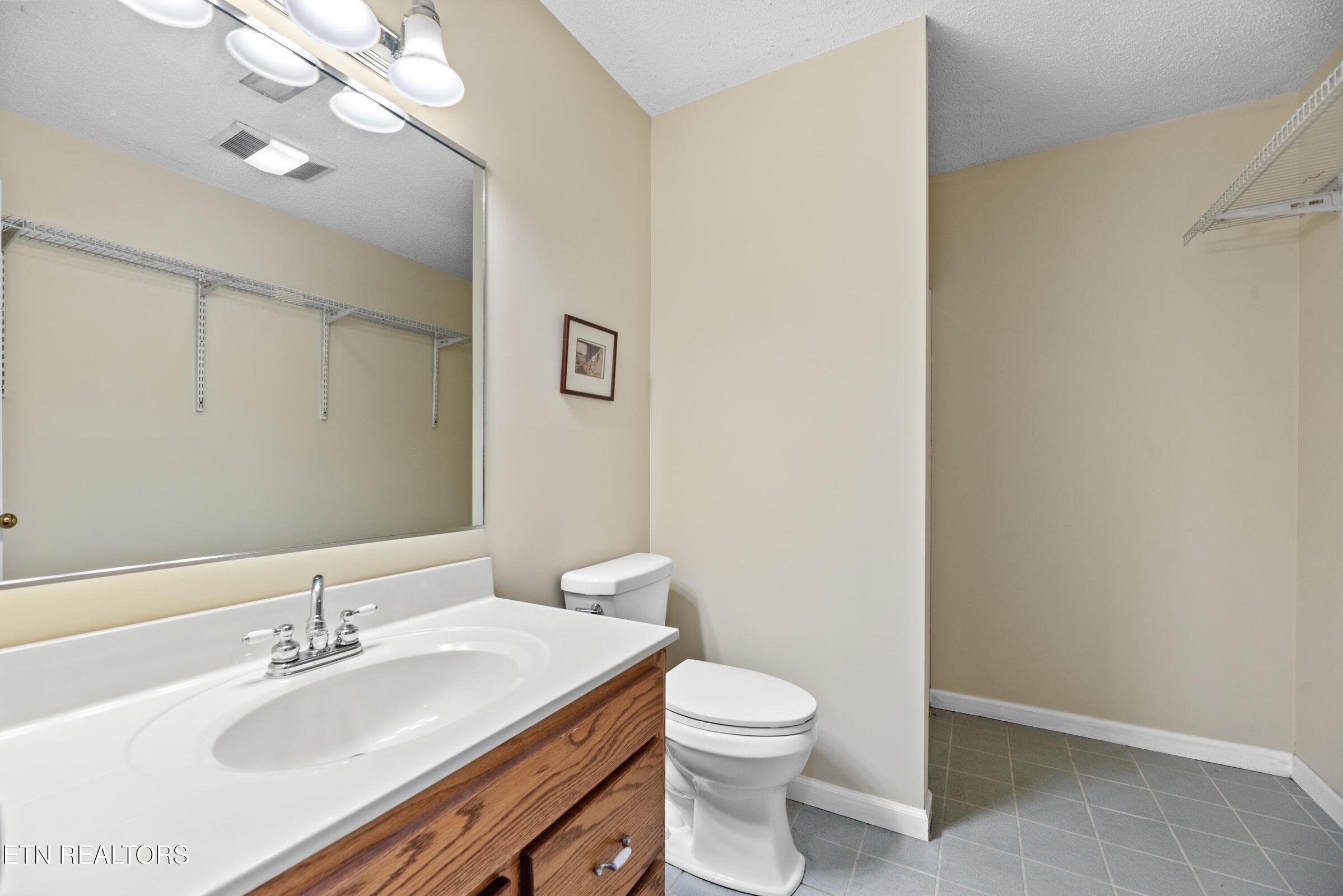 1244 River Oaks Drive