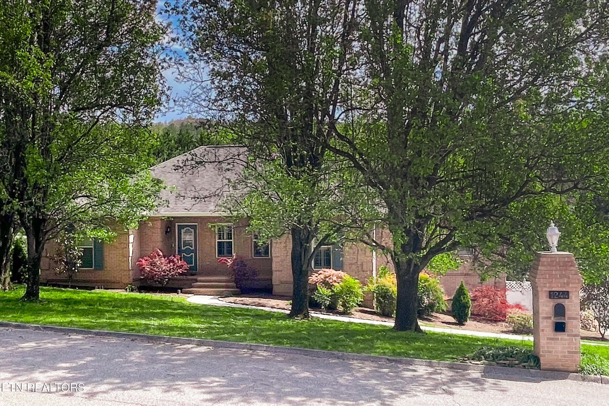 1244 River Oaks Drive