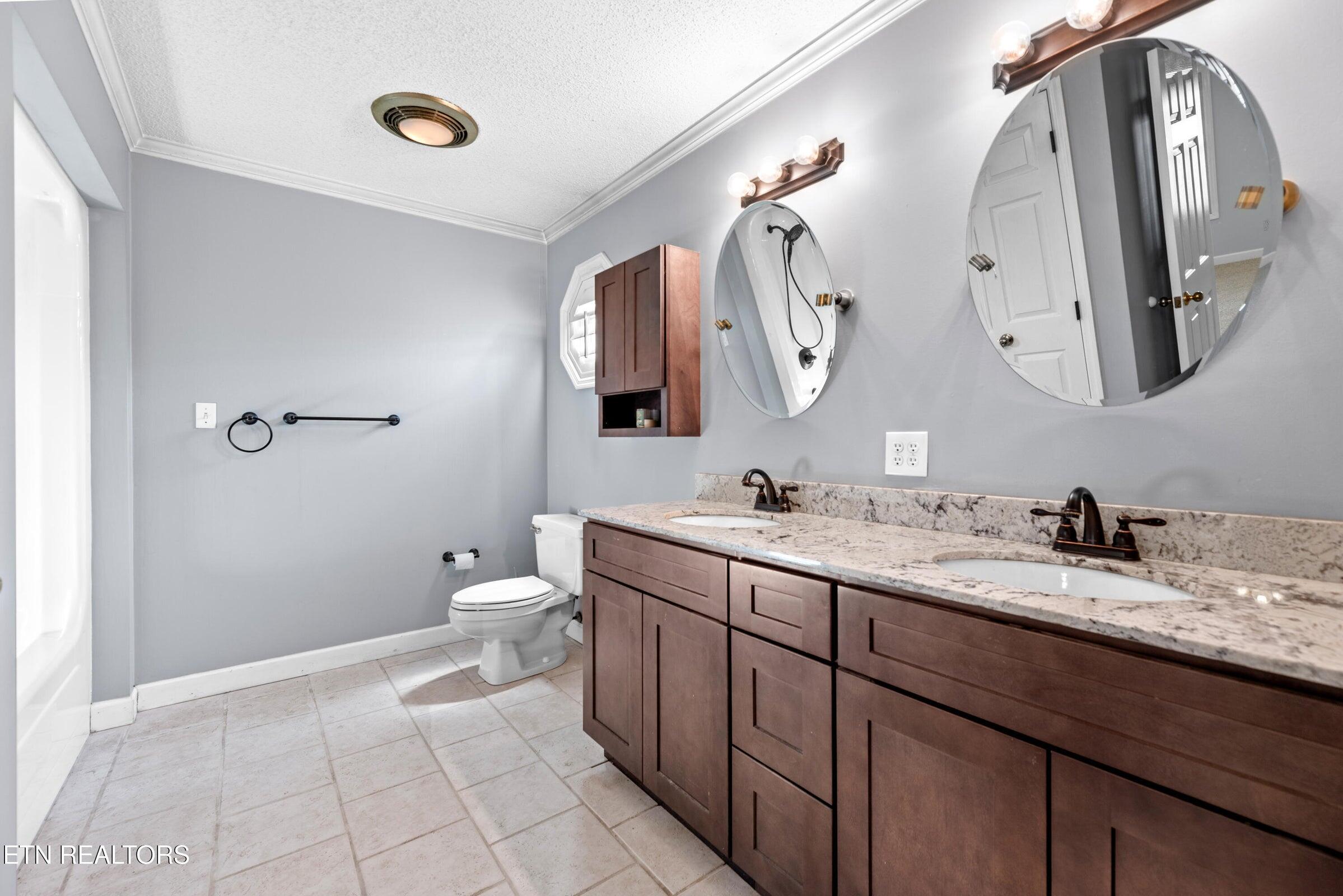 1244 River Oaks Drive
