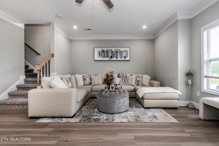 284 Broadberry Avenue