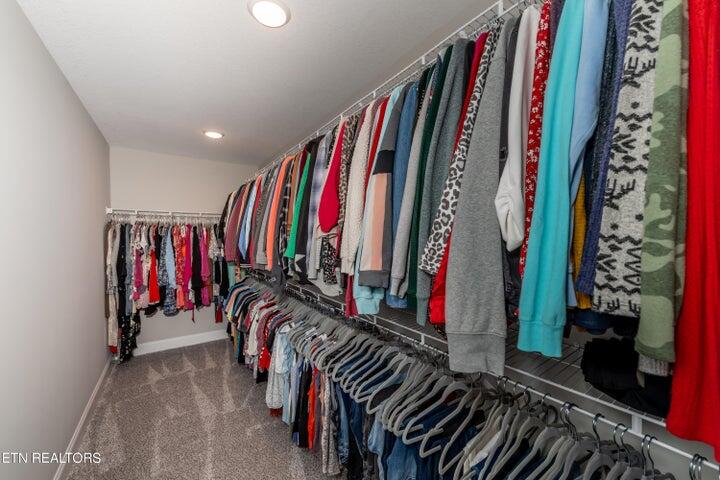 284 Broadberry Avenue