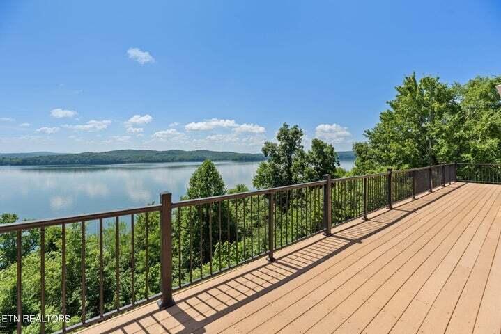 106 Overlook Drive