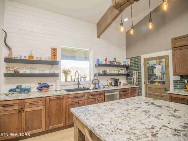181 Hamilton Road