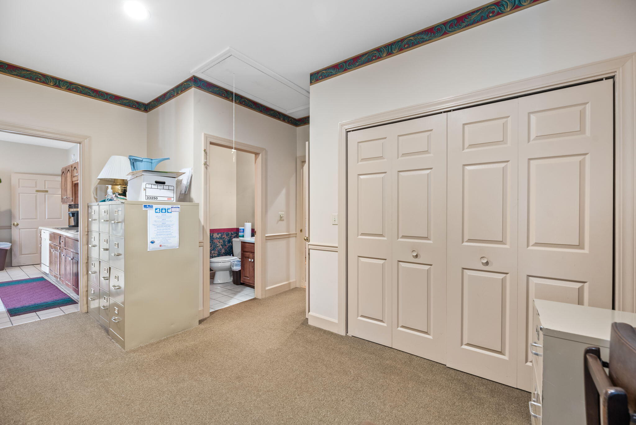 1002 Bradford Way