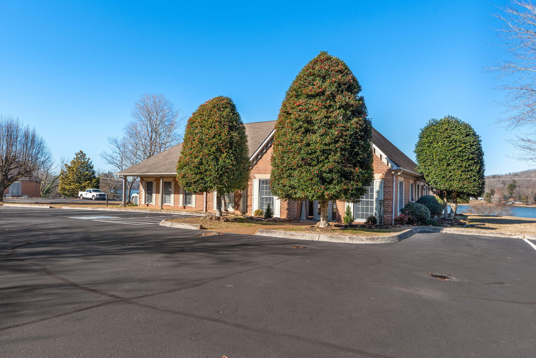 1002 Bradford Way