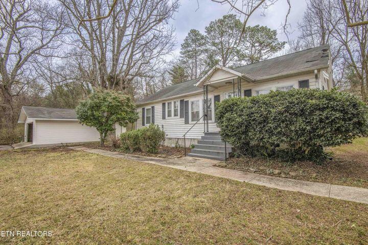 942 Old N Kentucky Street