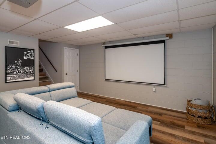 1200 River Oaks Drive
