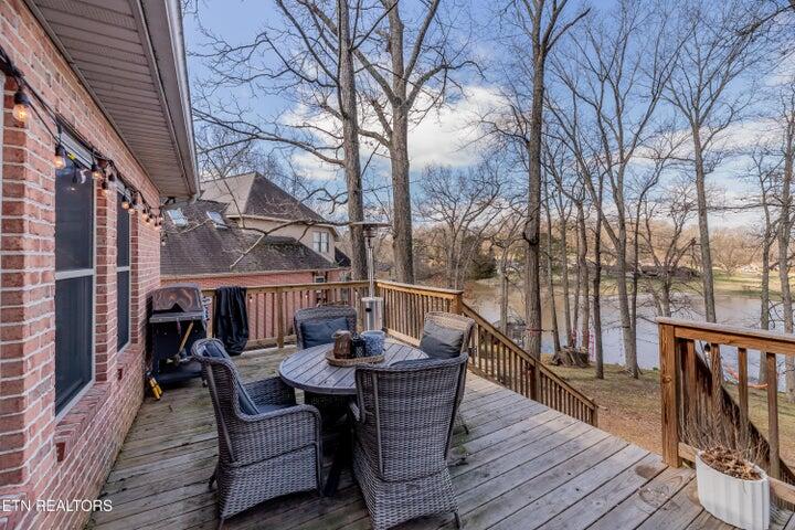 1200 River Oaks Drive