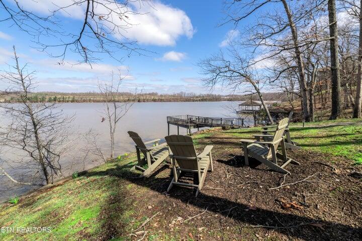 1200 River Oaks Drive