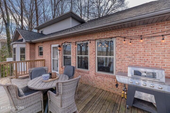 1200 River Oaks Drive