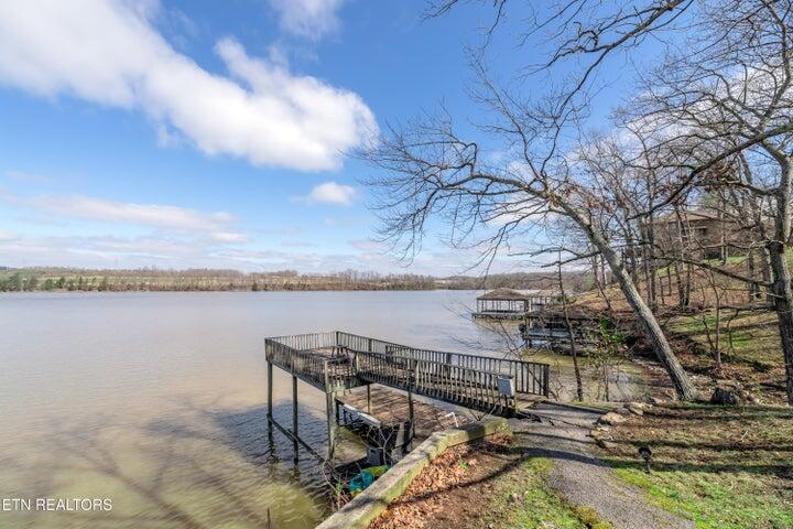 1200 River Oaks Drive