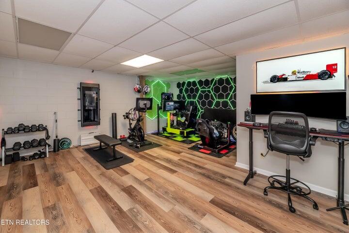 1200 River Oaks Drive