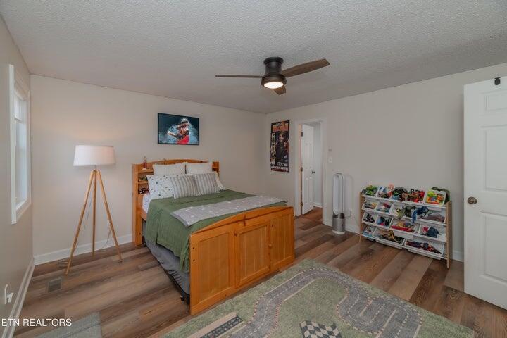 1200 River Oaks Drive