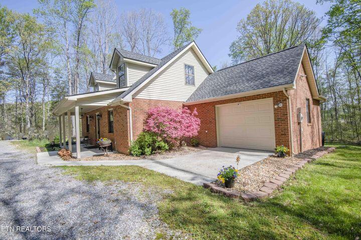 1647 Loudon Highway