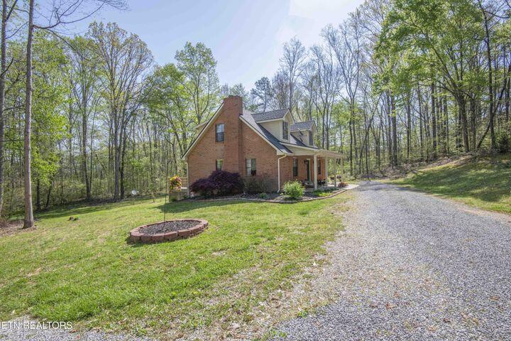 1647 Loudon Highway