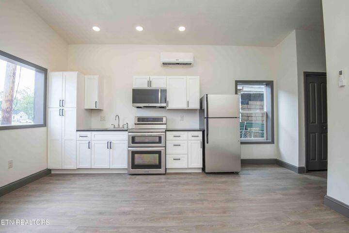 309 & 311 W Wheeler Street