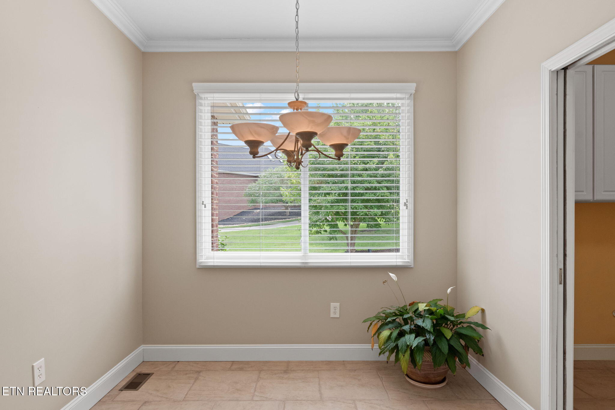 208 High Pointe Village Way