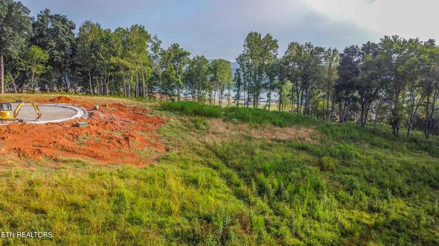 5720 Old Dogwood Trail