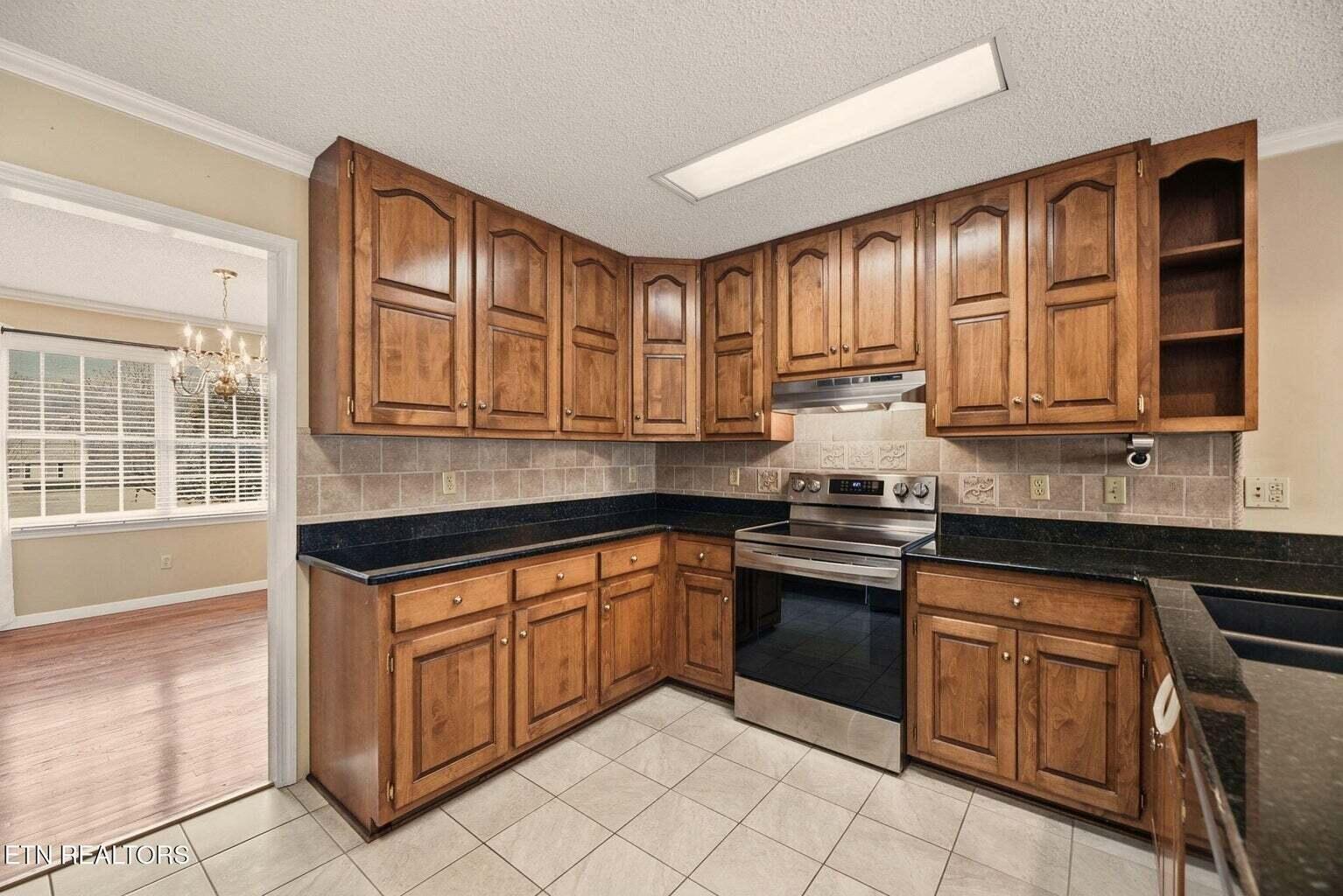 121 Bailey Road