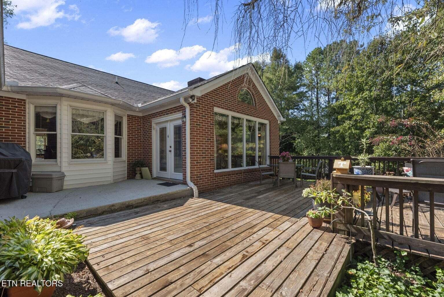 121 Bailey Road