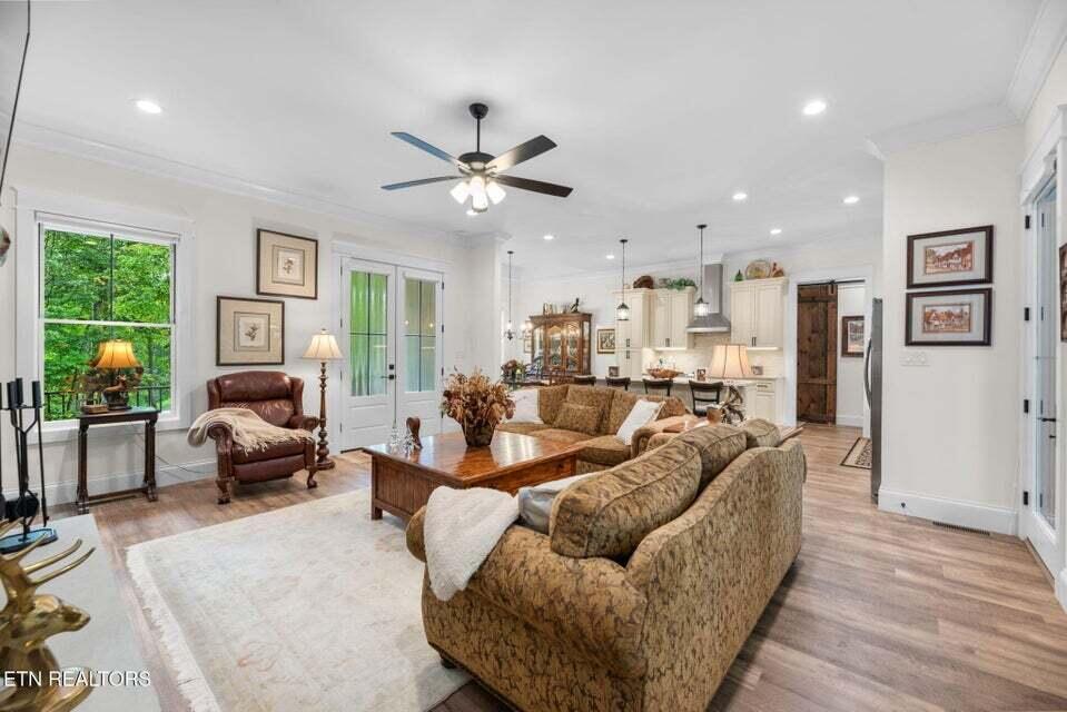 417 High Street