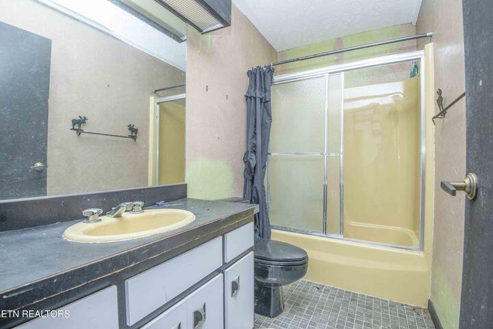 5510 Glen Cove Drive