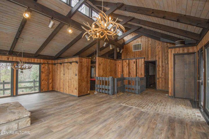 5510 Glen Cove Drive