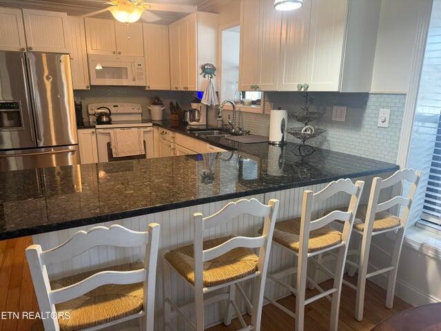 137 Lake Forest Lane