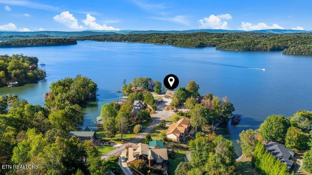 117 Chickasaw Point