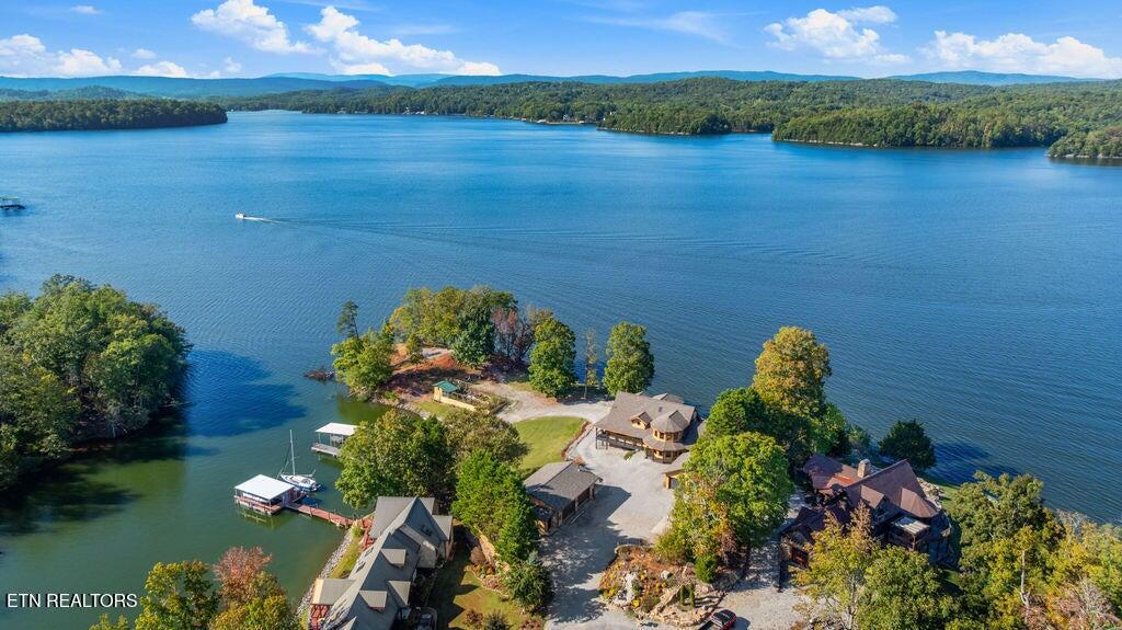 117 Chickasaw Point