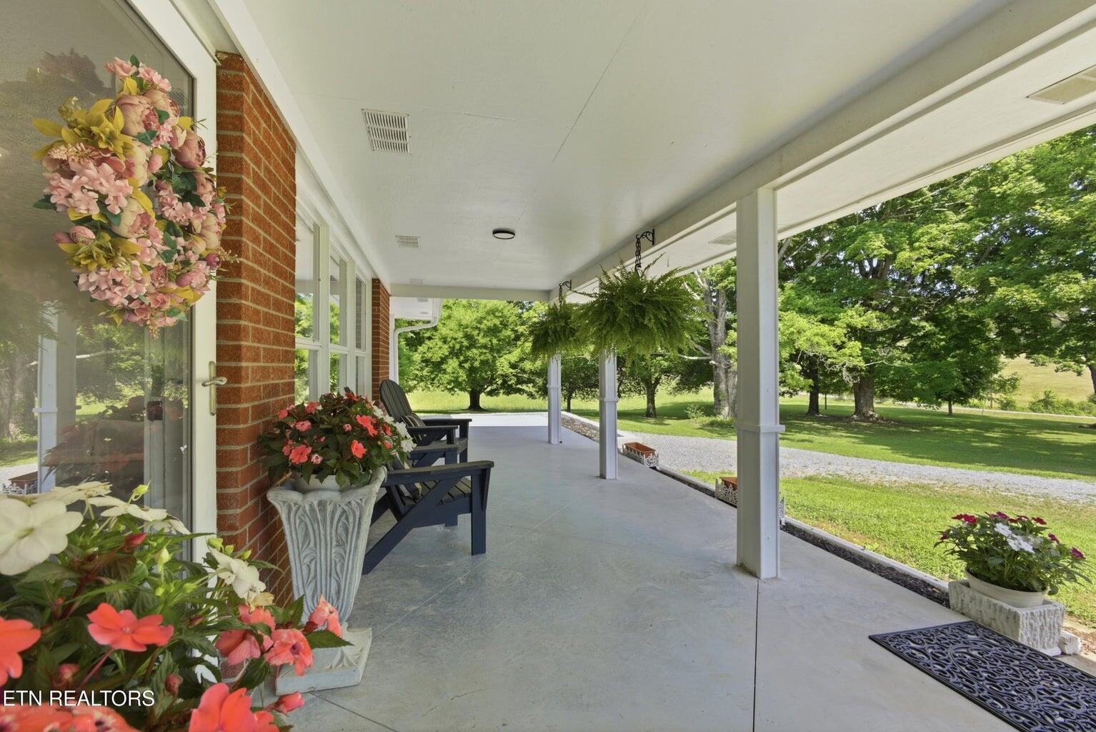 4906 Kingston Highway