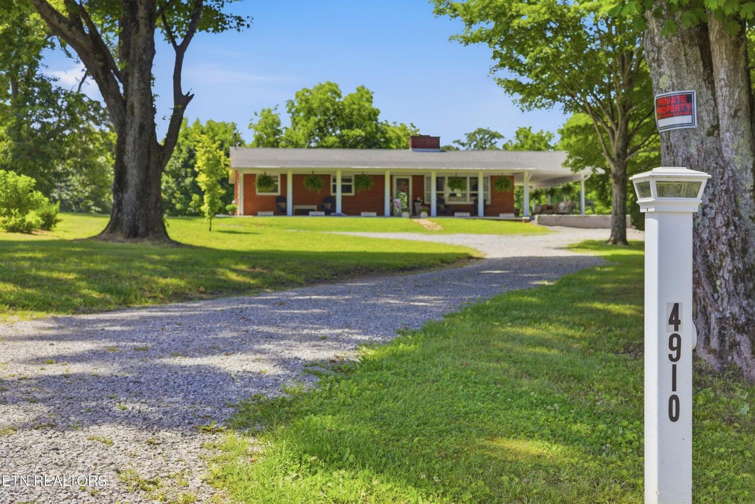 4906 Kingston Highway