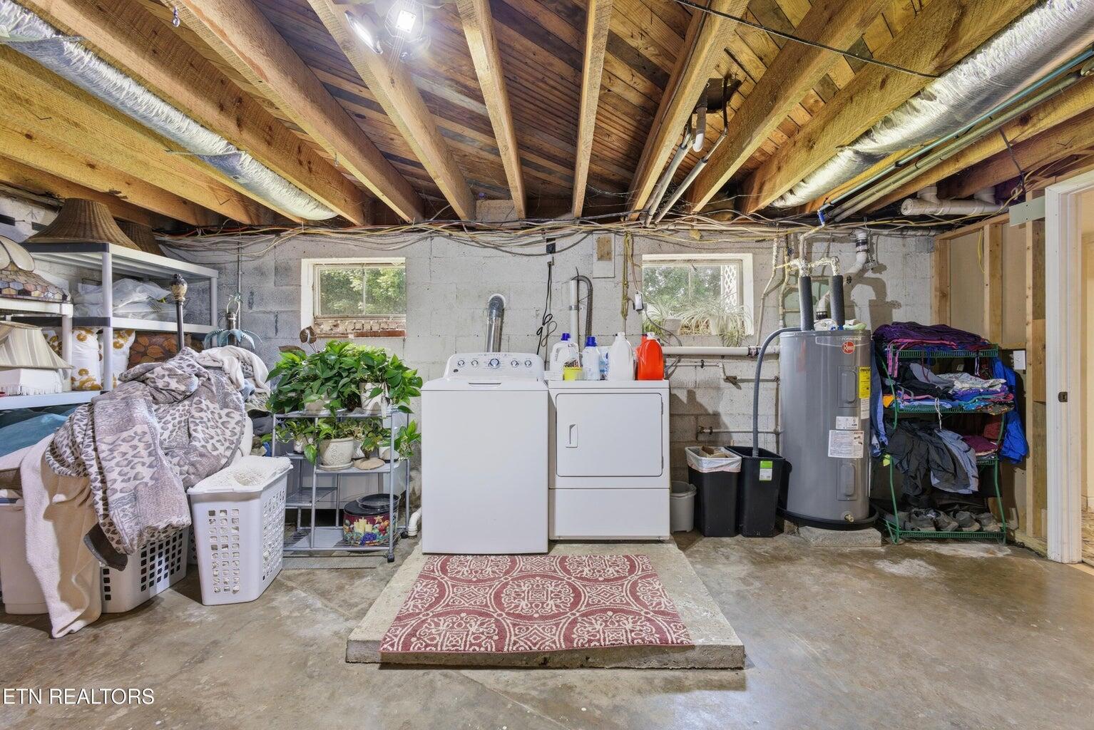 4906 Kingston Highway