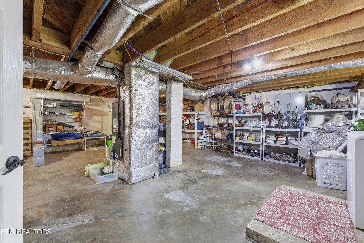 4906 Kingston Highway