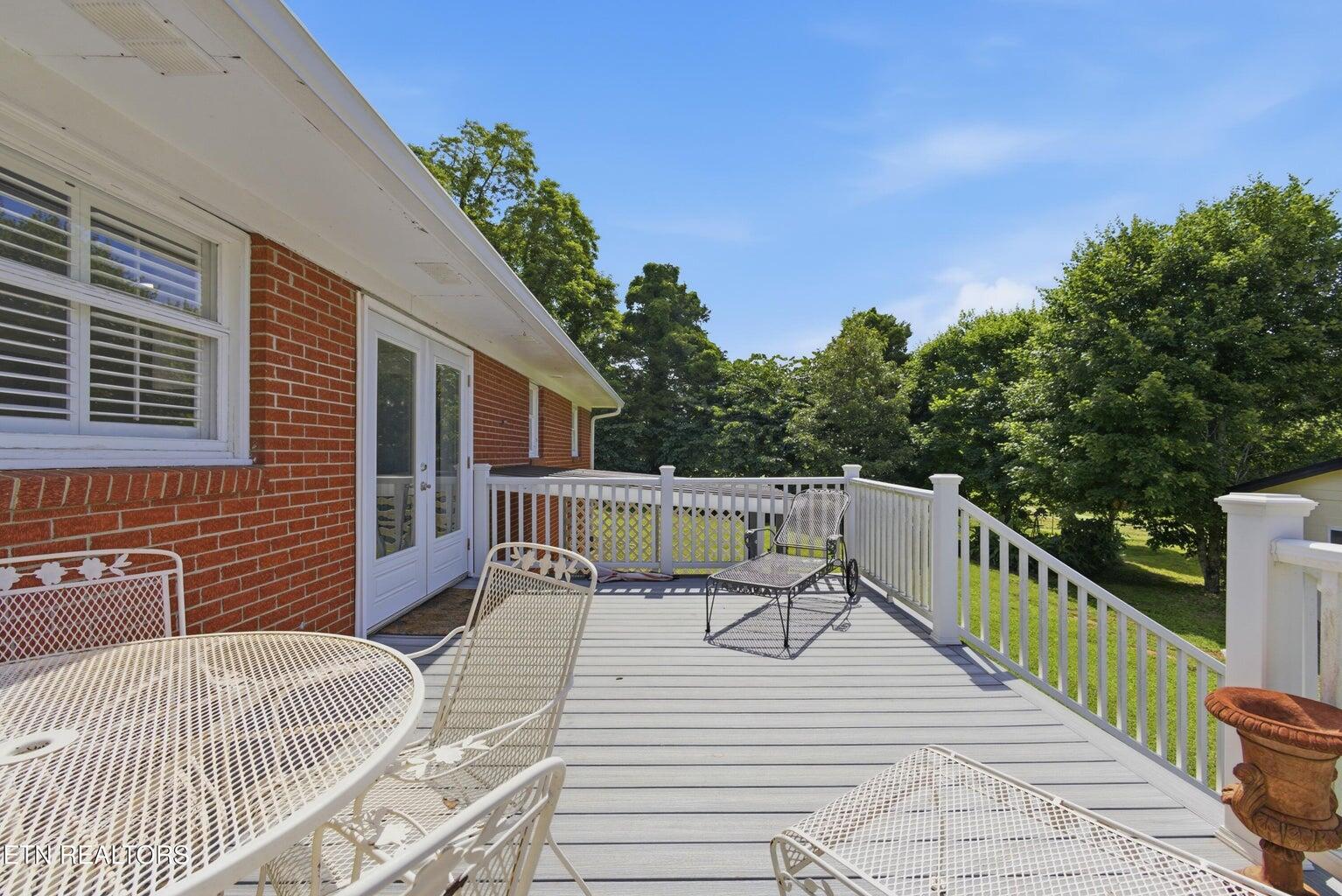 4906 Kingston Highway