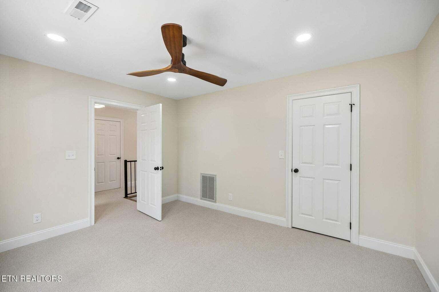 1128 Brentwood