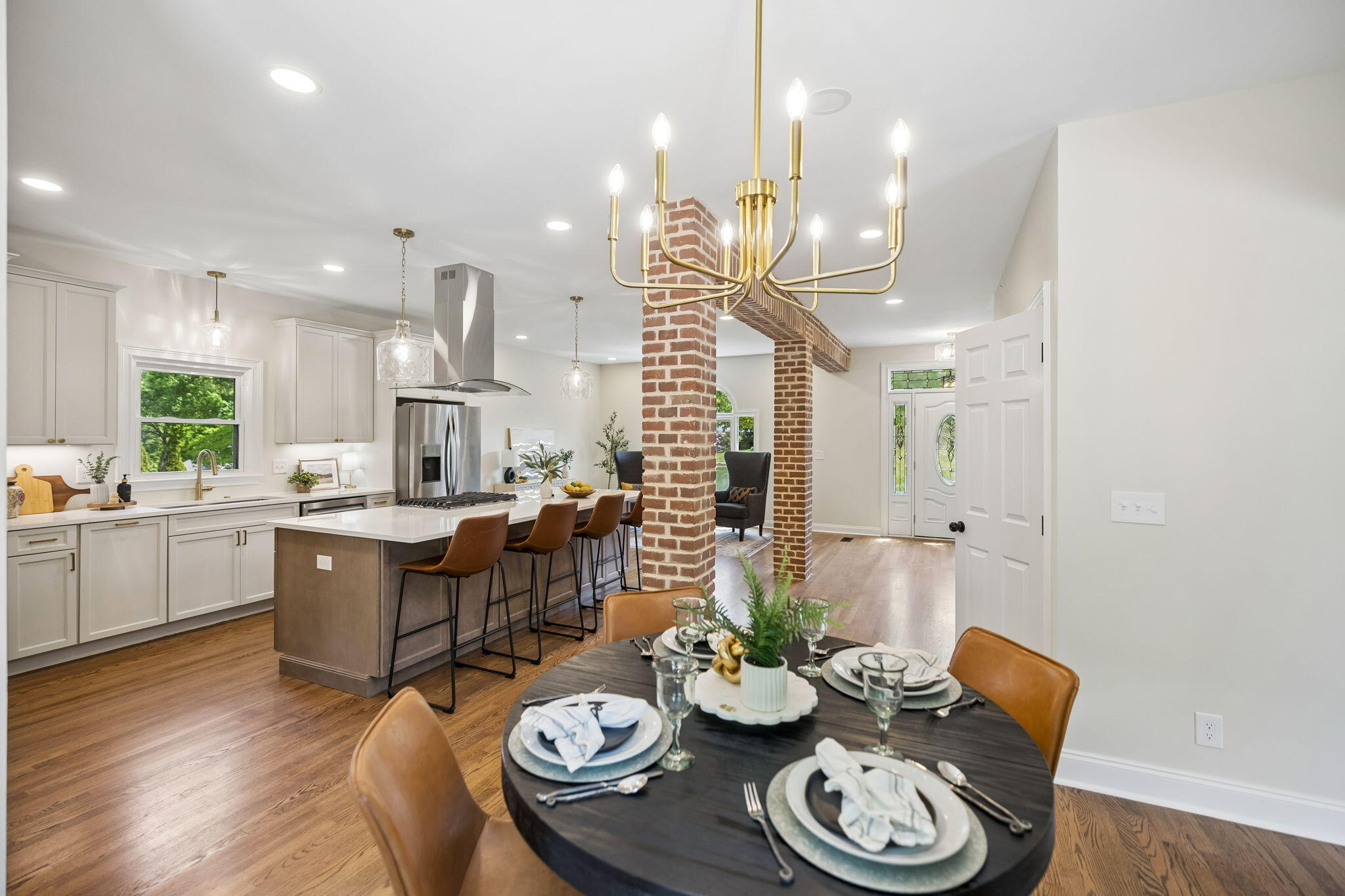 1128 Brentwood