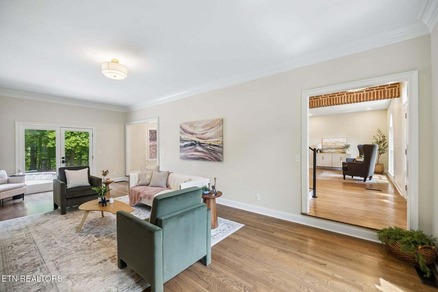 1128 Brentwood