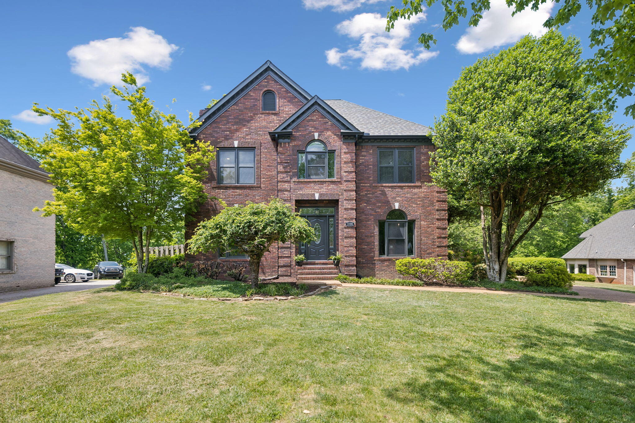 1128 Brentwood