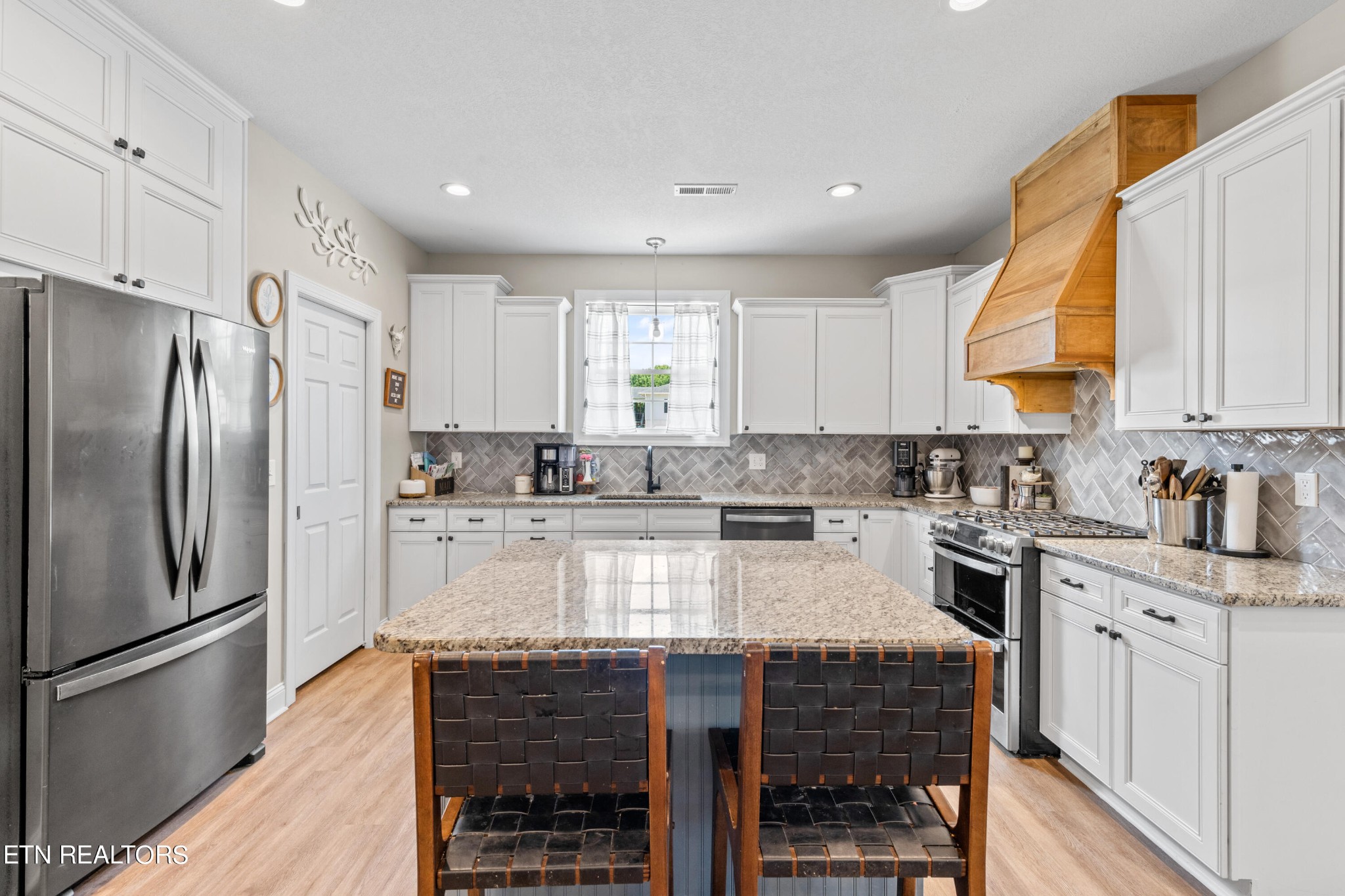 125 Brenray Drive