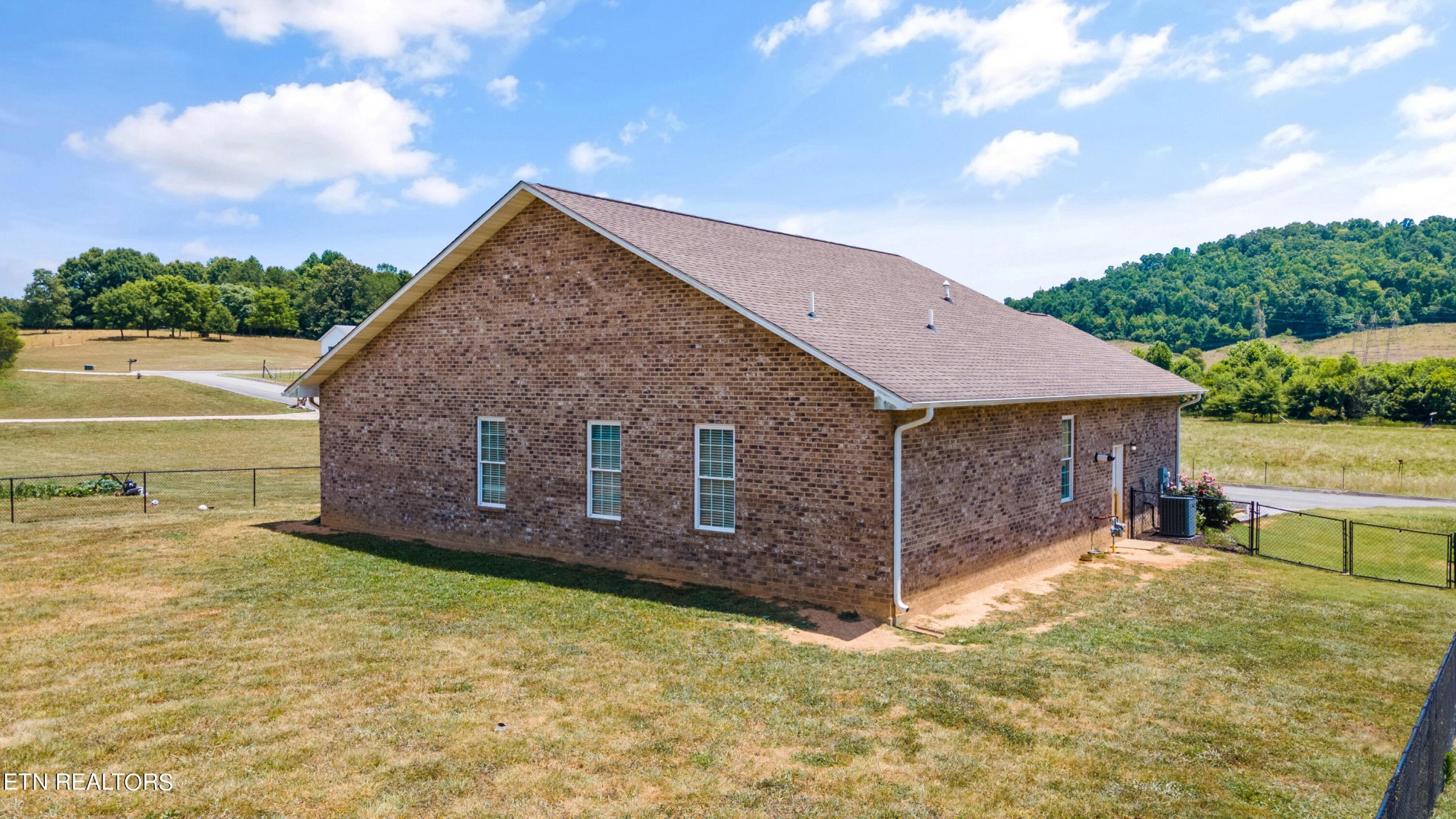 125 Brenray Drive