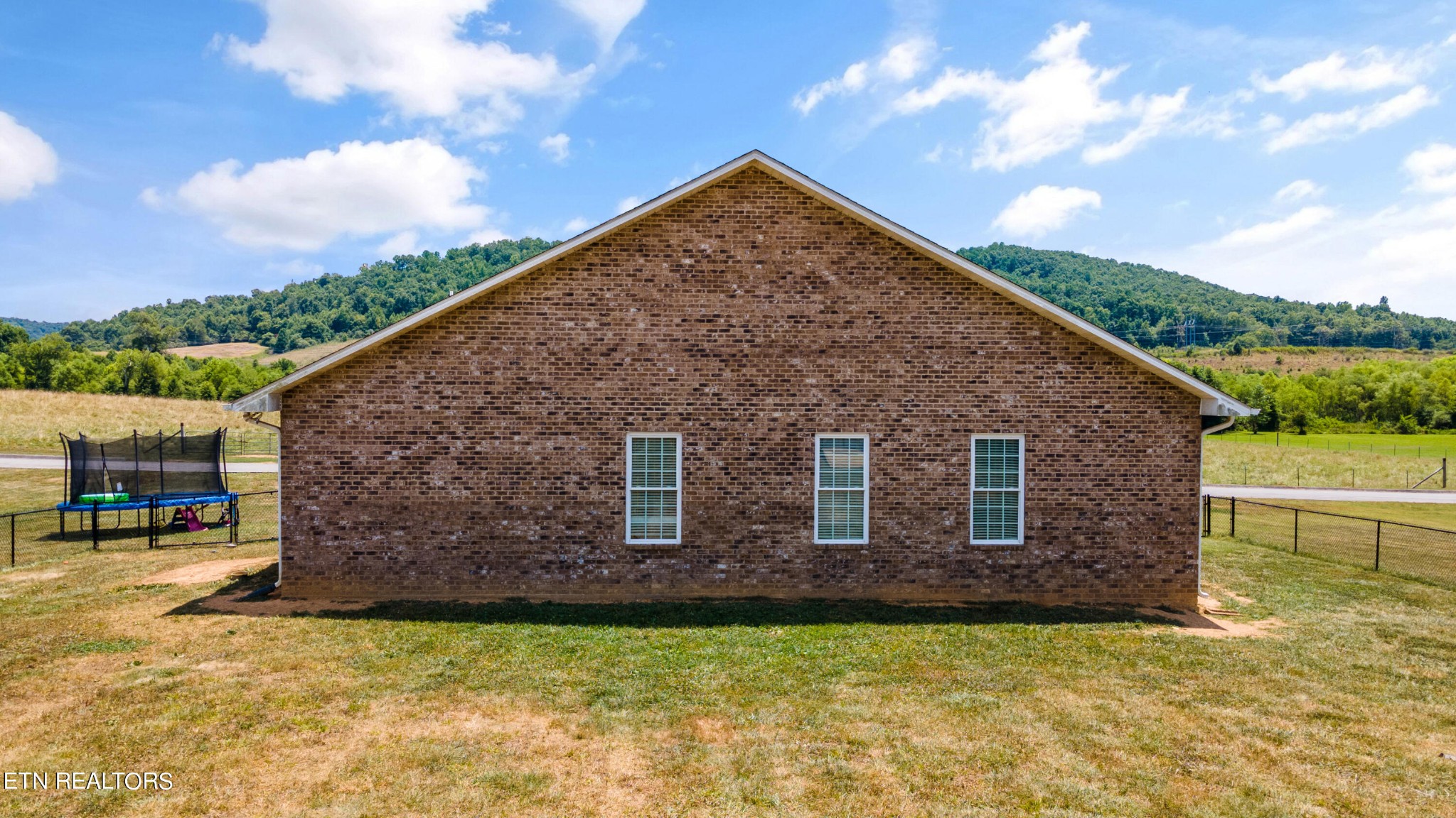 125 Brenray Drive