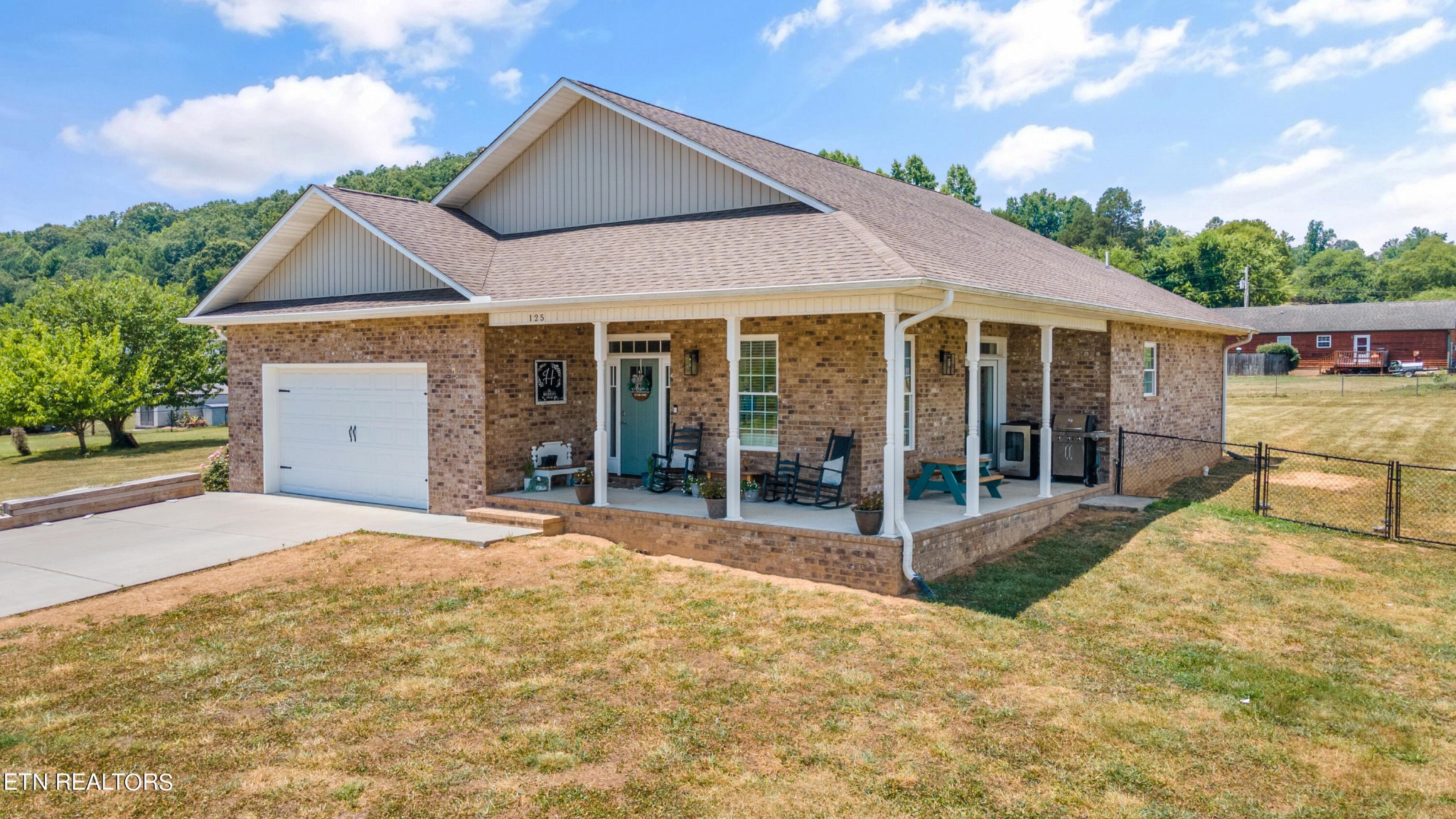 125 Brenray Drive