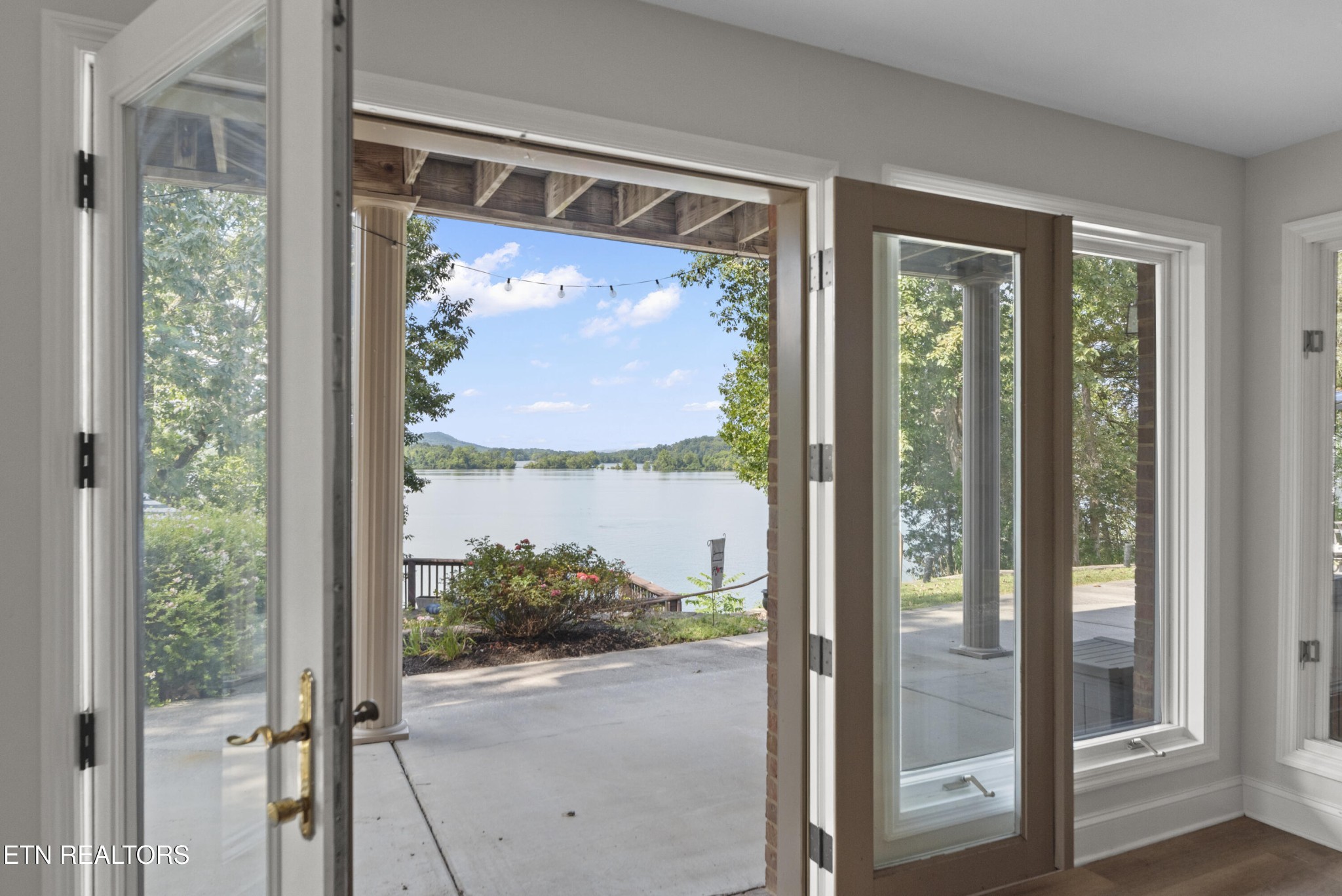 201 High Pointe Village Way