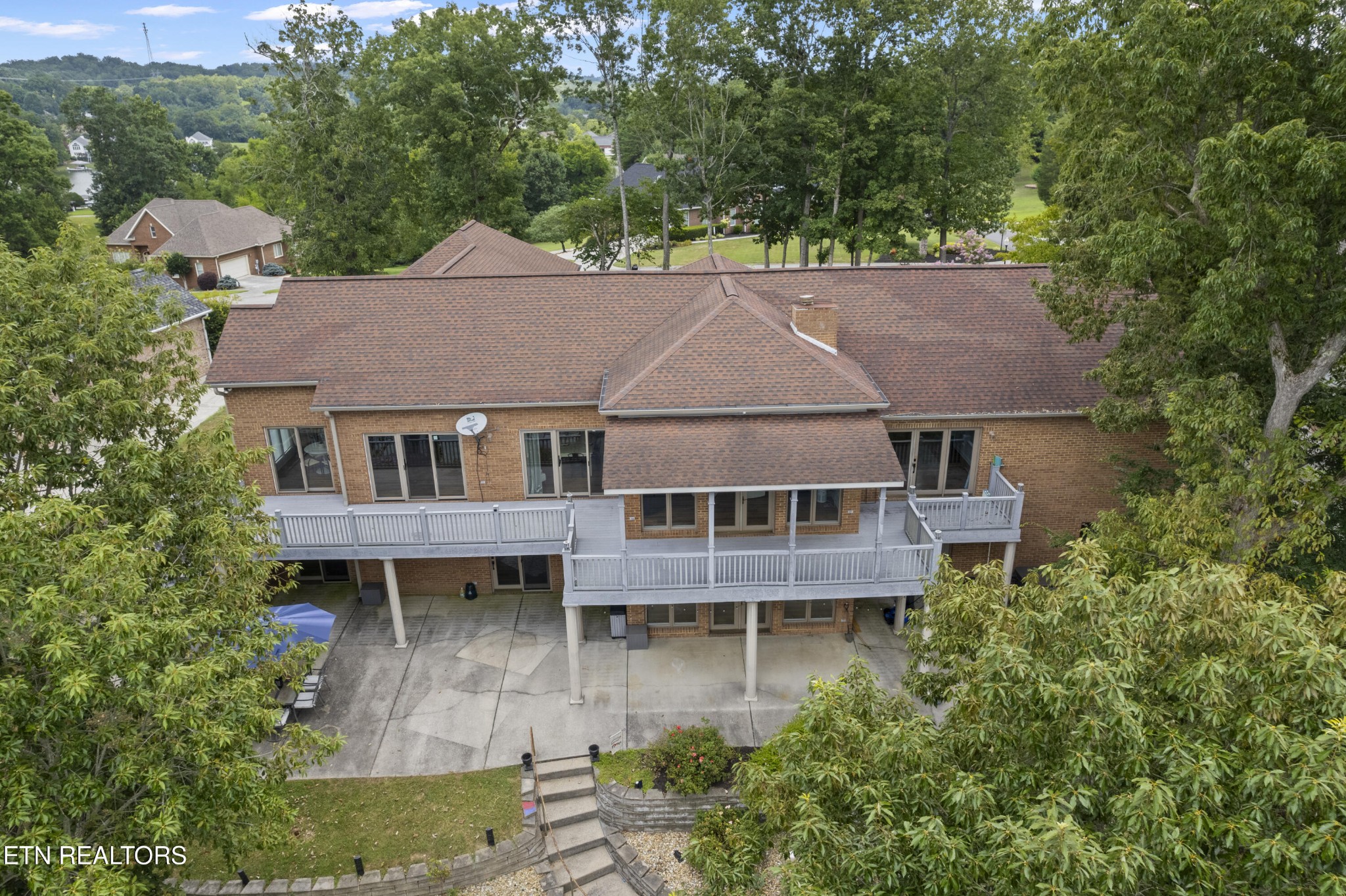 201 High Pointe Village Way