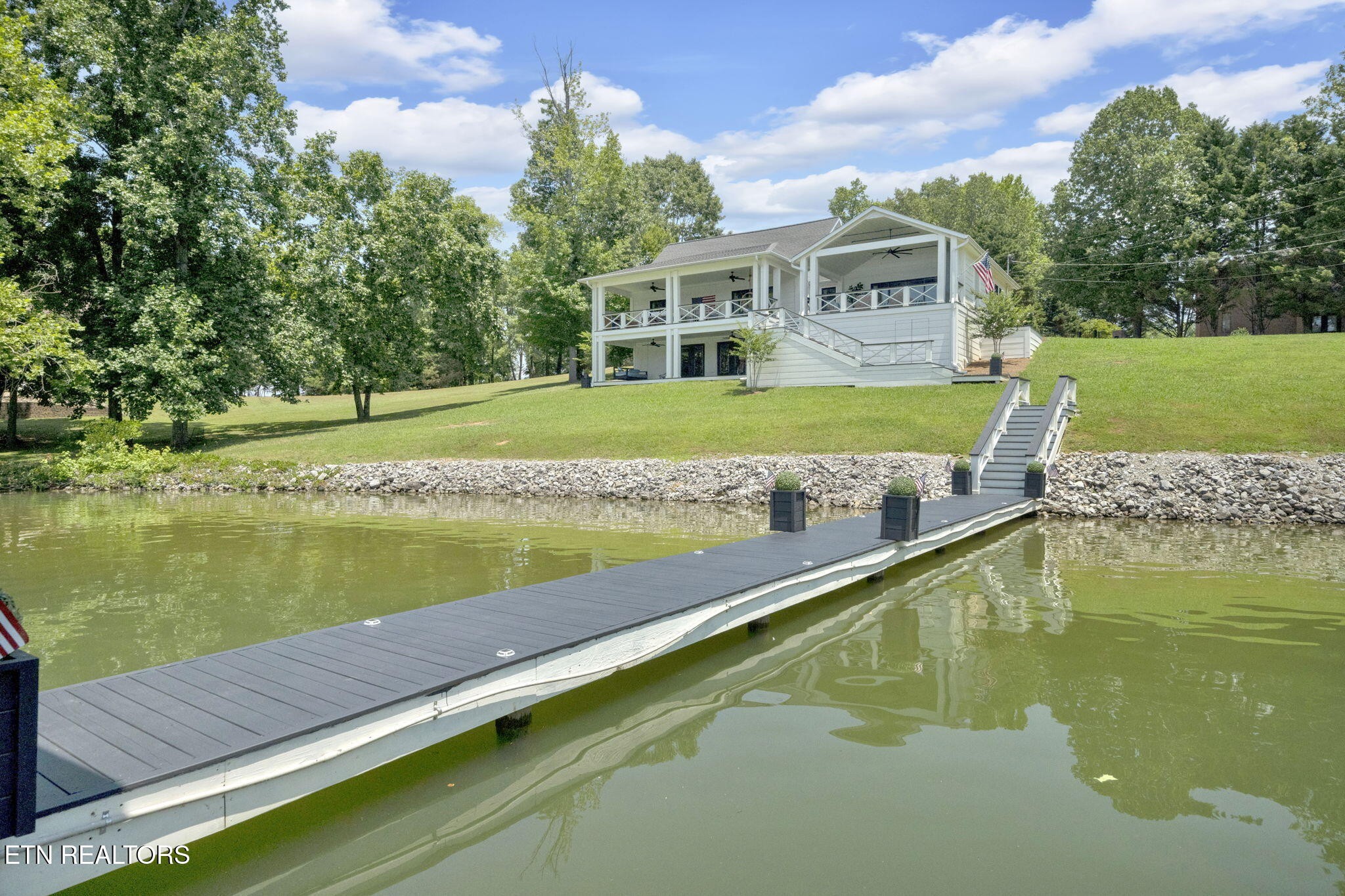 115 Ottawa Point