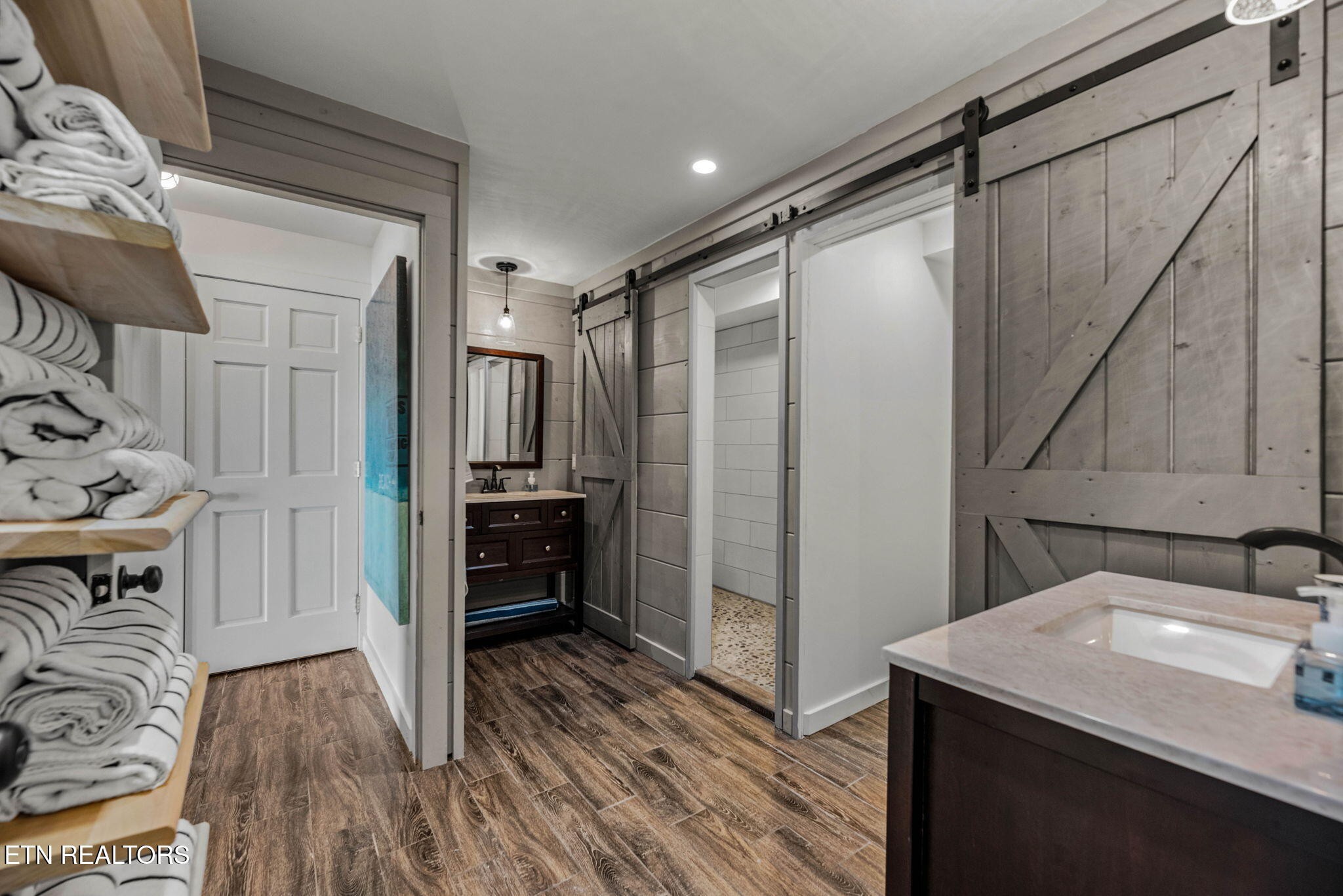 115 Ottawa Point