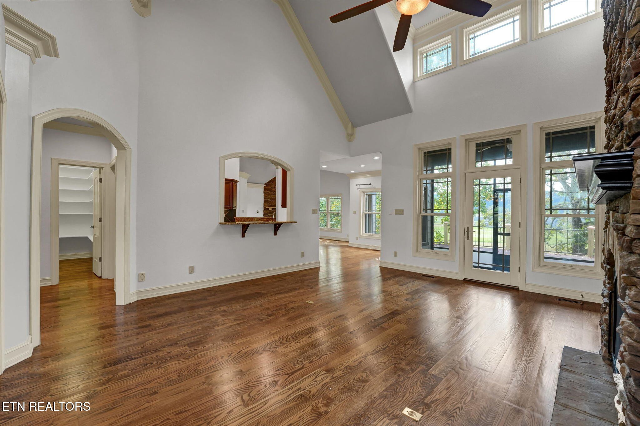 494 Chestnut Lane