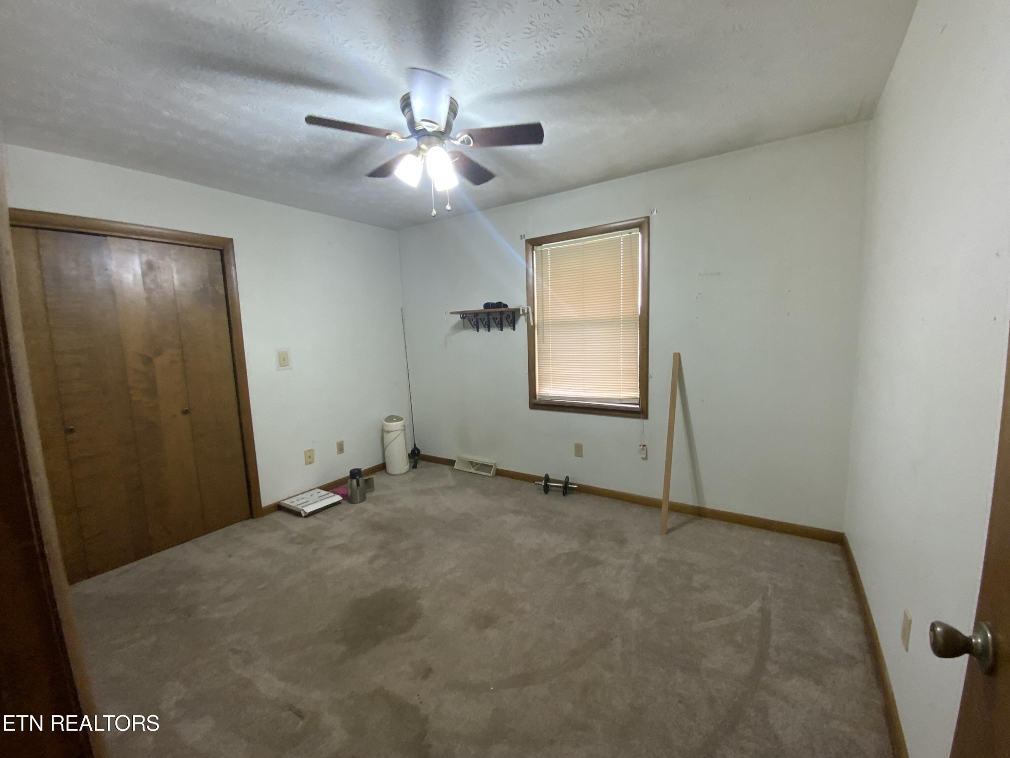 704 Montvue Ave